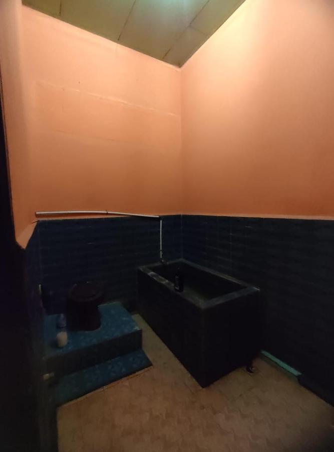 Hotel Utami Pipulu エクステリア 写真