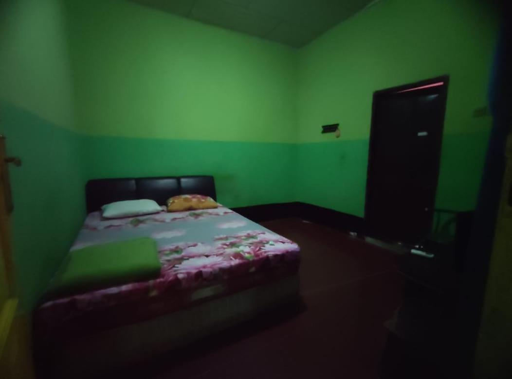 Hotel Utami Pipulu エクステリア 写真